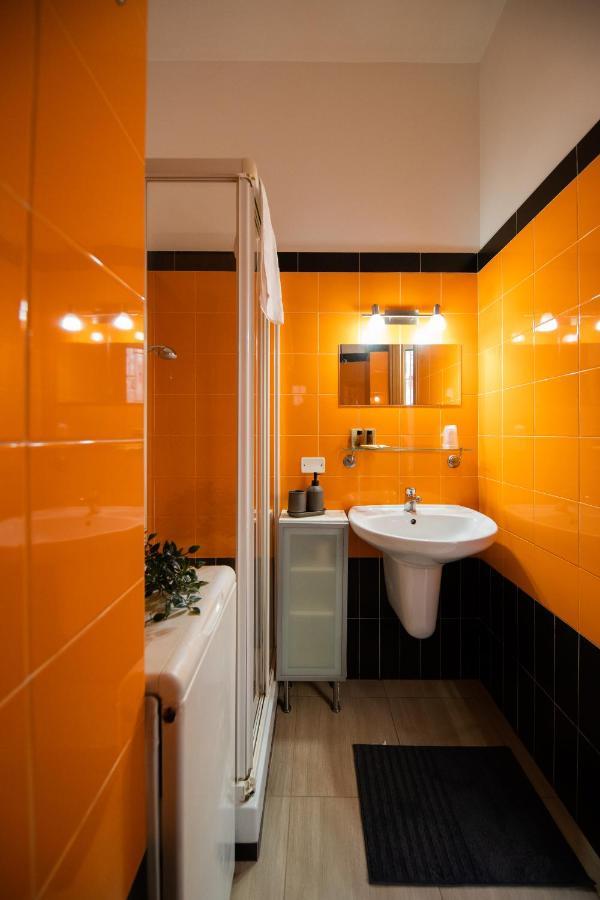 Casa Creanza - Puglia Apartments Bari Bagian luar foto